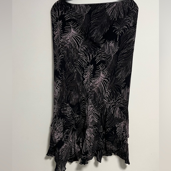 Tropical Print tiered, layered skirt with sequin detail through the bottom, midi - Picture 2 of 8